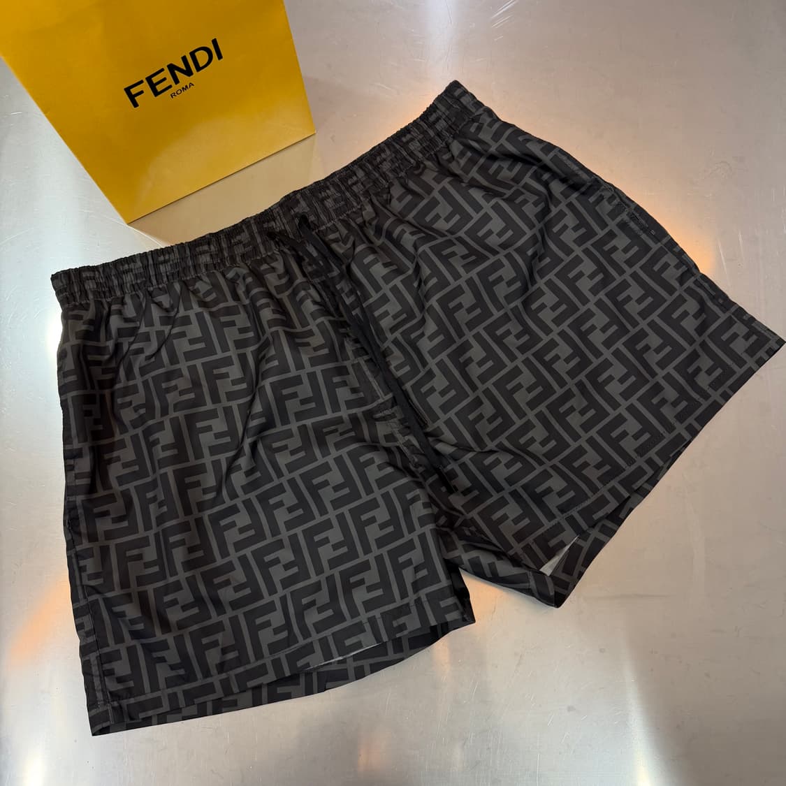 [리오브] 펜디 FF 로고 스윔팬츠 반바지 상품이미지3