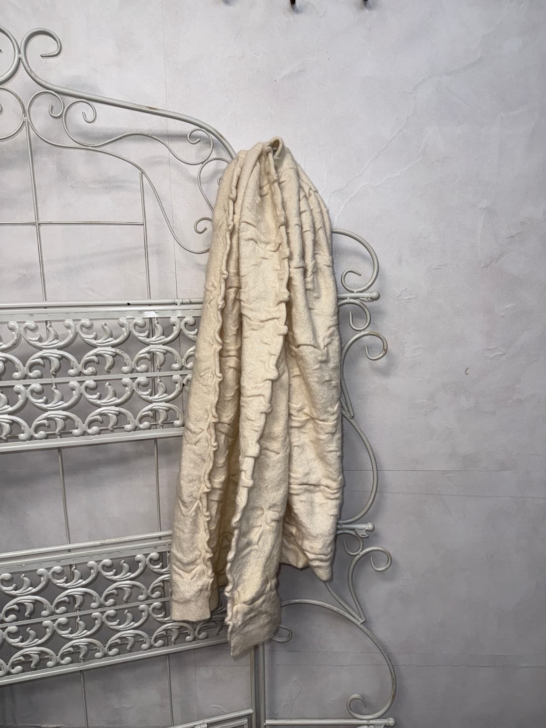 Ivory cashmere wrinkled muffler 상품이미지2