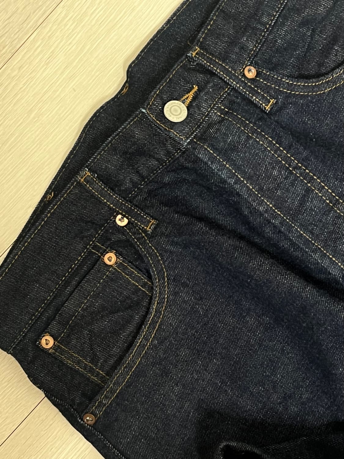 아웃스탠딩 30S CINCH BACK SELVEDGE WIDE PANTS 상품이미지4