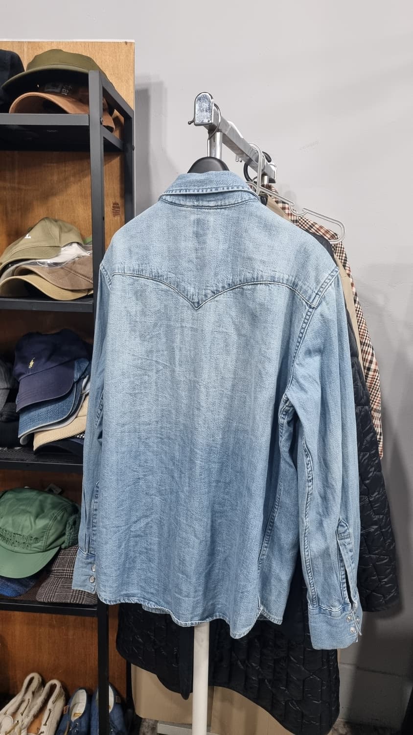 LEVI'S 웨스턴 청셔츠 표식M (국내 L, 가슴반품55) 상품이미지4