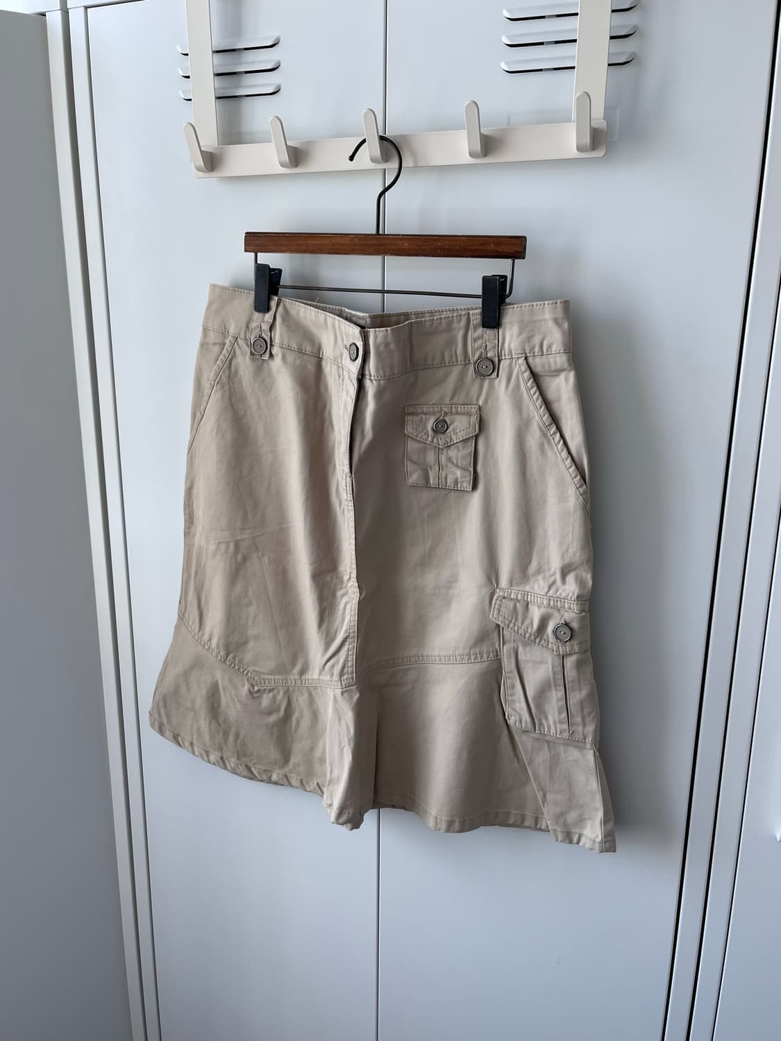 H&m logg 베이지 로우라이즈 카고 미디 스커트 상품이미지1