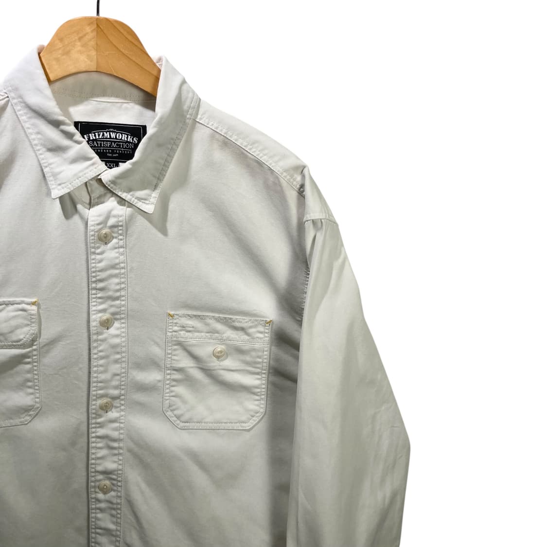 프리즘웍스 화이트 투포켓 워크 셔츠 상품이미지3