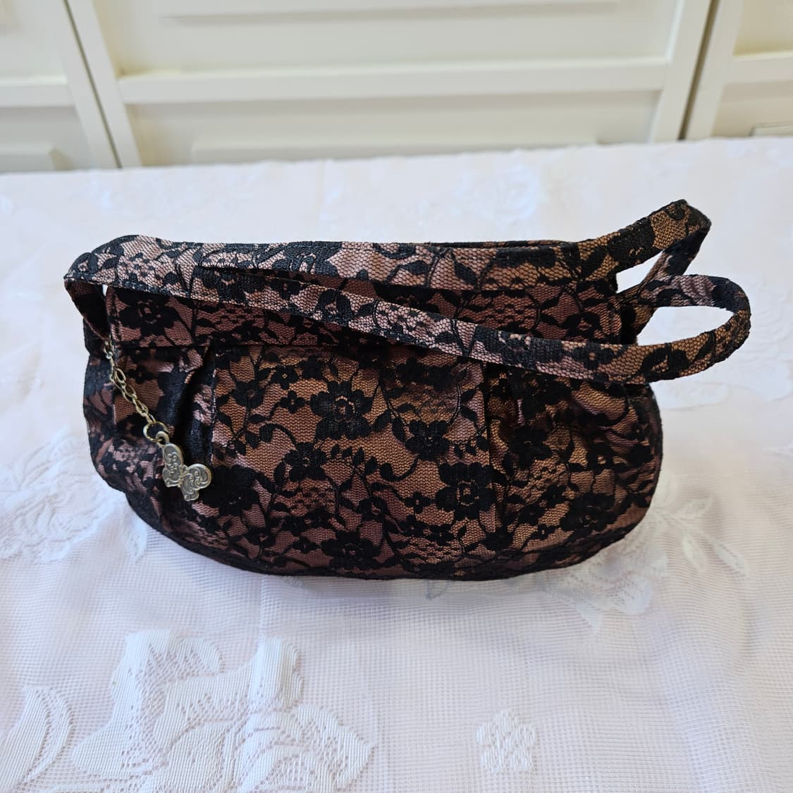 안나수이(ANNA SUI) 플로럴 자수 시스루 미니백 상품이미지2