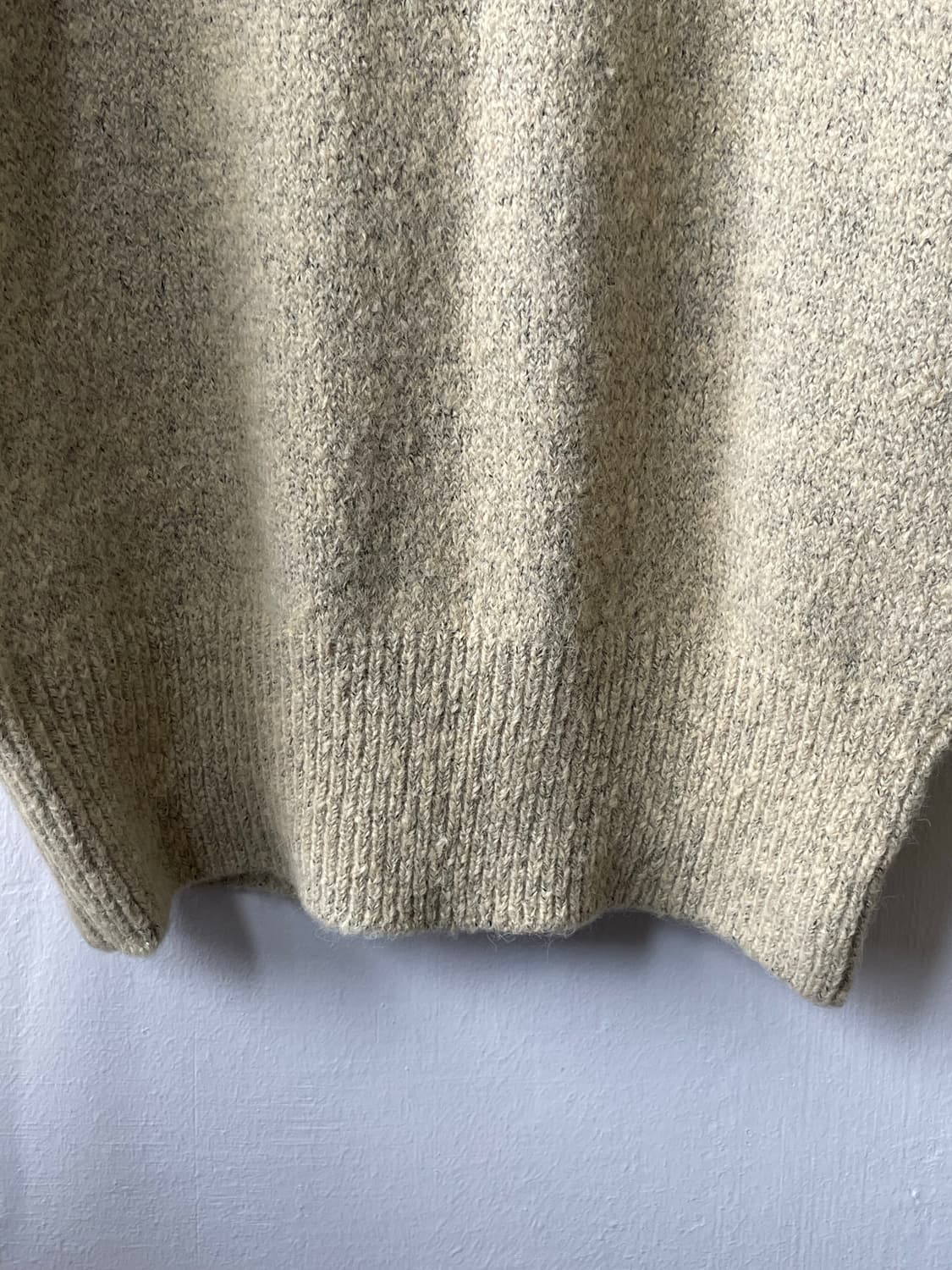 라벨아카이브 v- nack sweater 새상품 상품이미지5