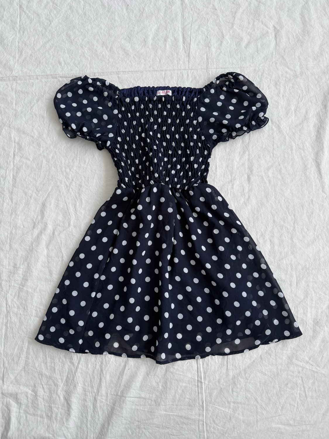 콜자 네이비 오프숄더 스모크 밴딩 러블리 반팔블라우스 상품이미지1