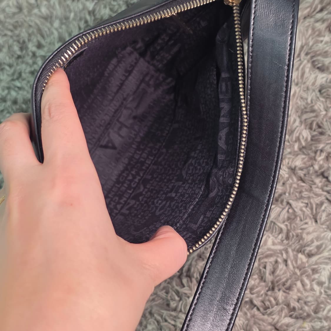 샤넬 초코바 정방형 숄더백 상품이미지6