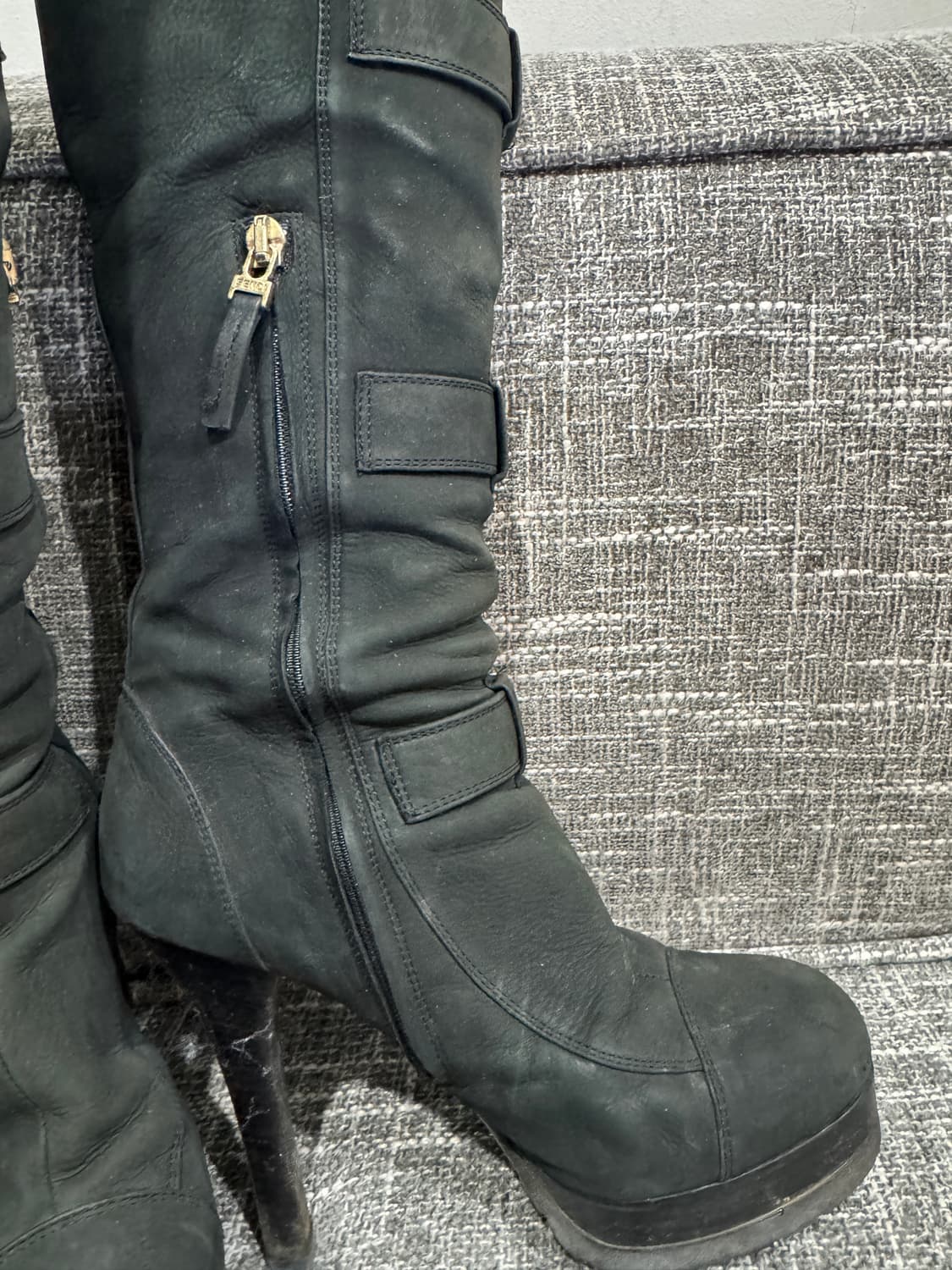 펜디 Fendi 블랙 롱부츠 37.5 정품 상품이미지6