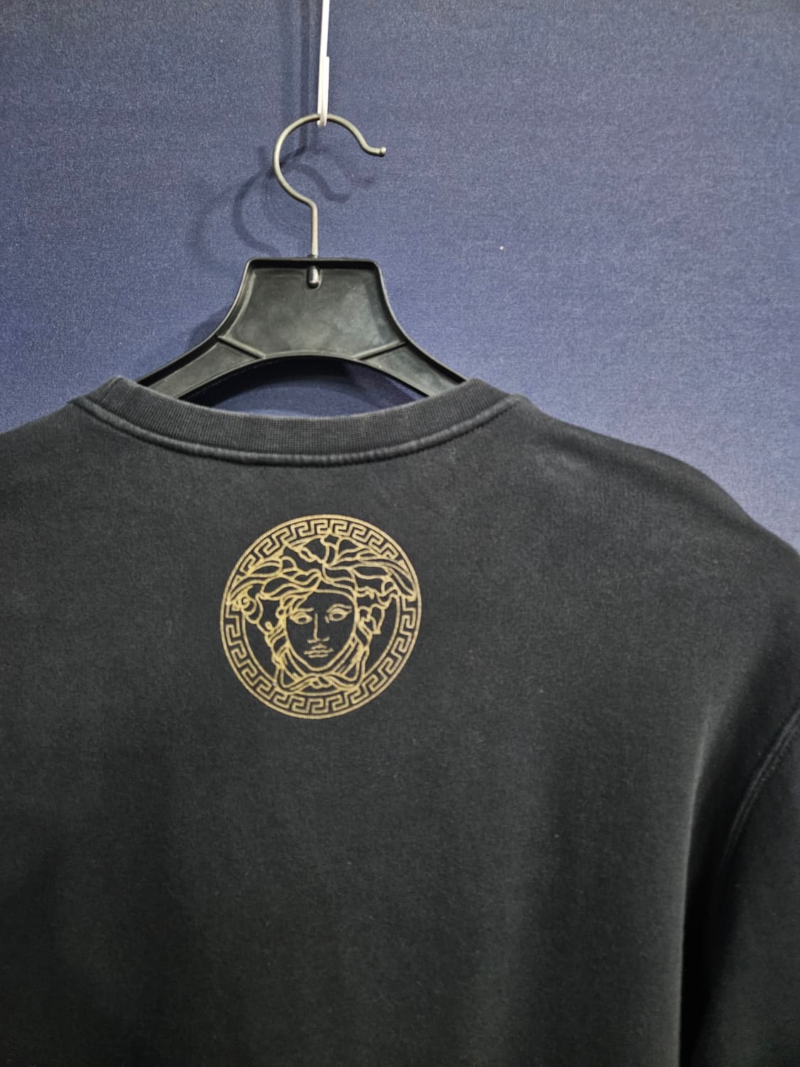 베르사체 프린팅 블랙컬러 남성 105 기모 맨투맨  상품이미지8