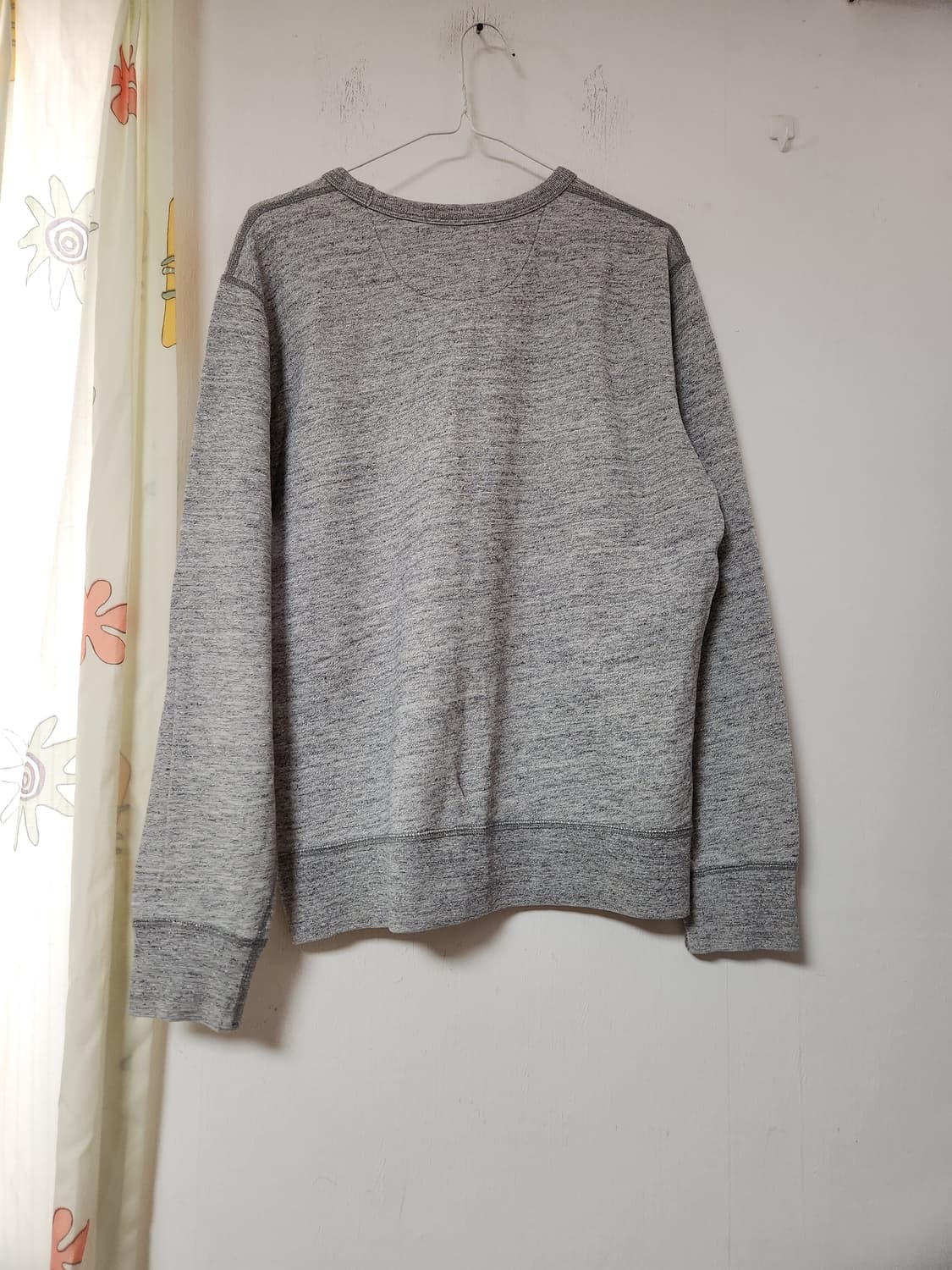 유니클로 회색 맨투맨 티셔츠 L 상품이미지2