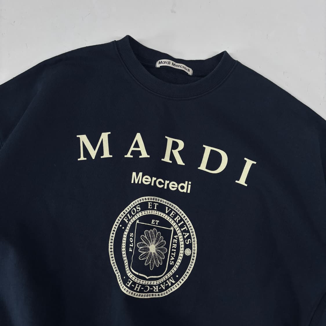 마르디 메크르디 맨투맨 상품이미지4