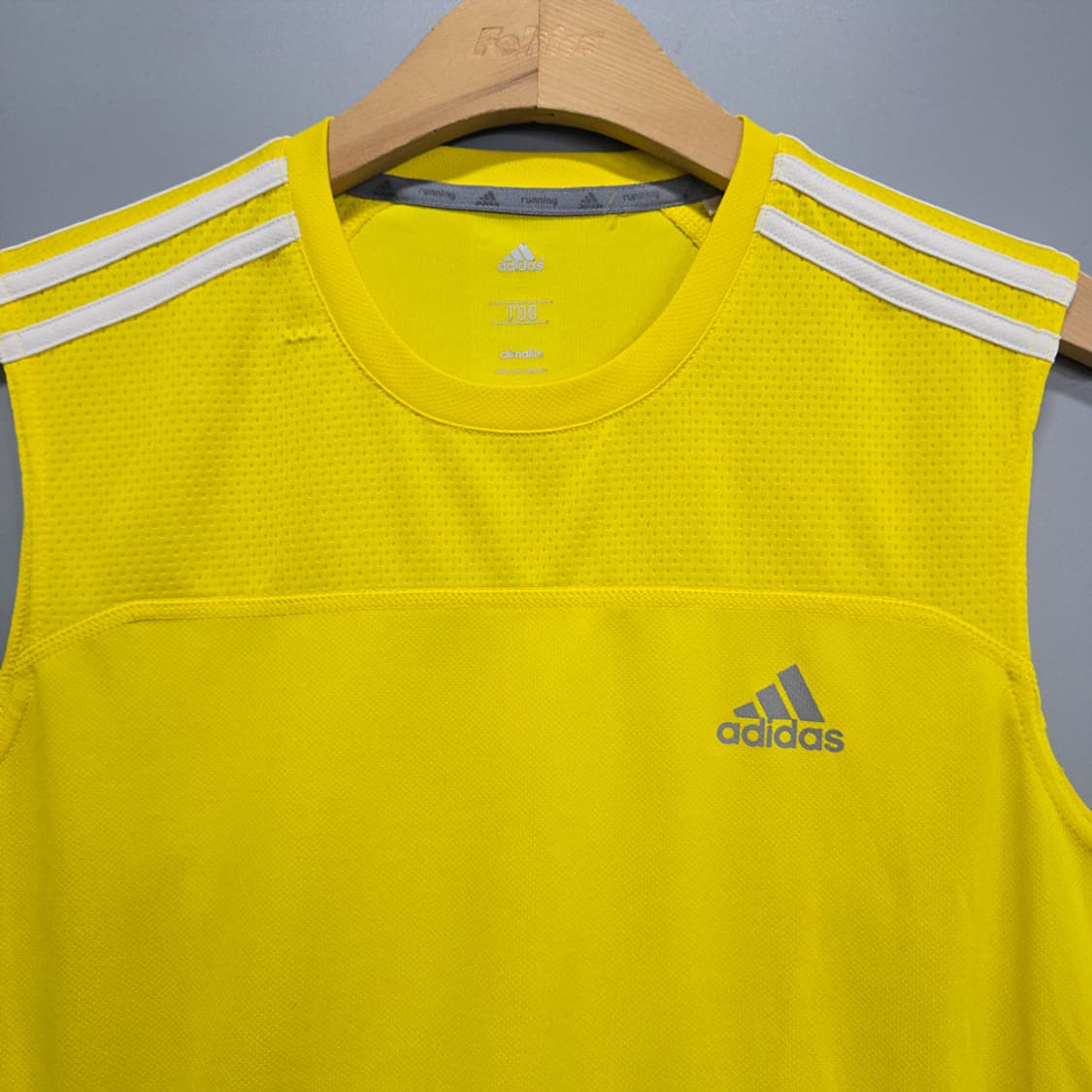 아디다스(ADIDAS) 옐로우 로고 나시 티셔츠 100 상품이미지2