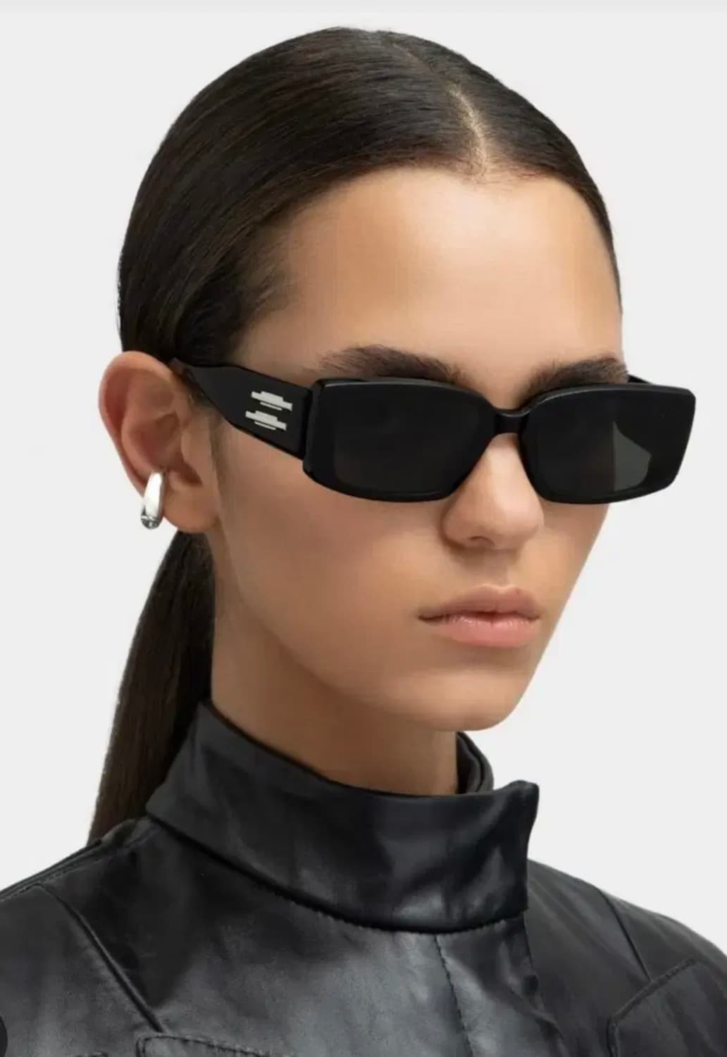 젠틀몬스터 데우스 01 블랙 풀박스 상품이미지1