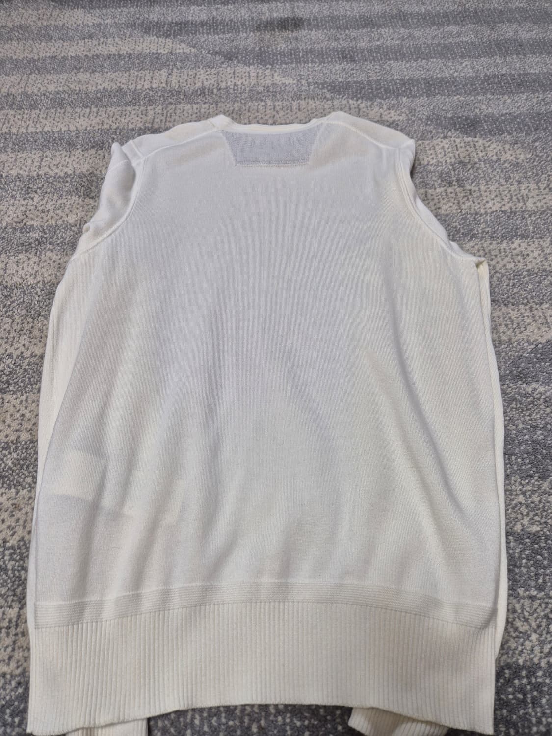 스톤아일랜드 아이보리니트티 L1 상품이미지2