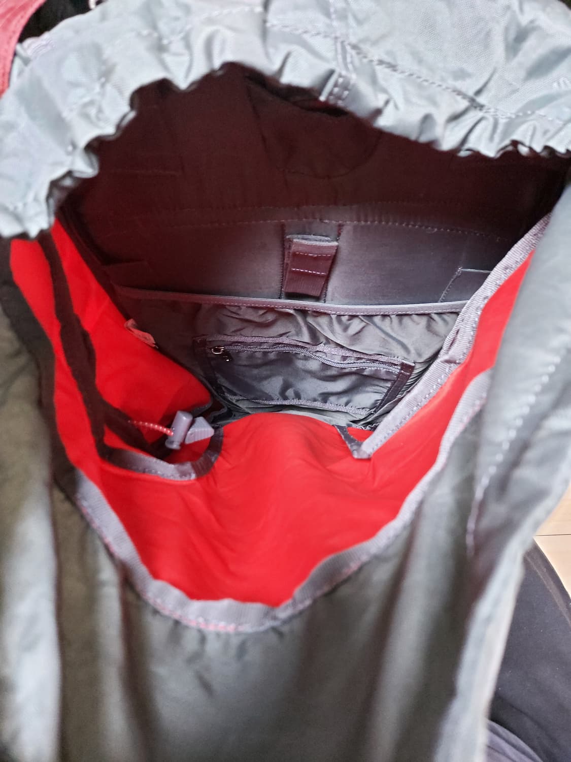 콜핑 TEIWAN  등산 배낭 (28L)

 상품이미지9