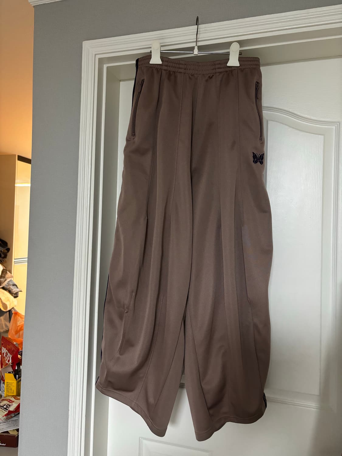 [s] 니들스 HD 트랙팬츠 타우페 토프 상품이미지1