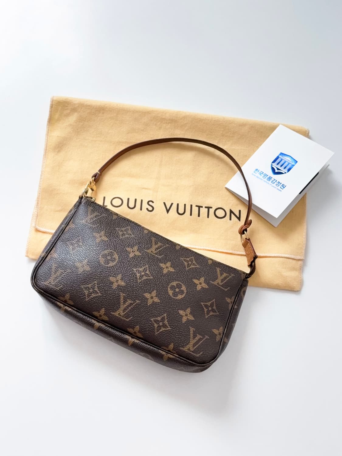 루이비통 모노그램 포치백 악세수아 포쉐트 상품이미지4