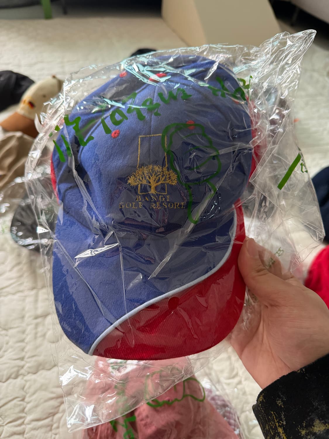 4번) 해외바잉 or 국내매장구매 모자들 볼캡, 헌팅캡, 이어플랩캡 등 상품이미지1