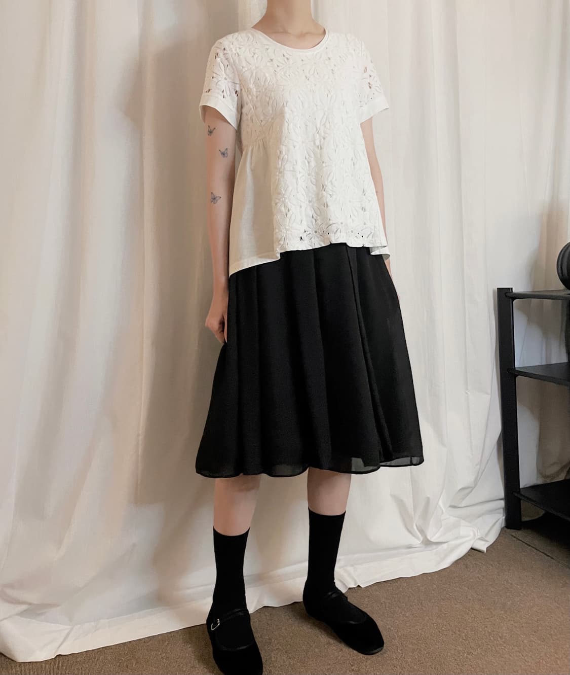 Punching Cotton Peplum Tee - White 상품이미지1