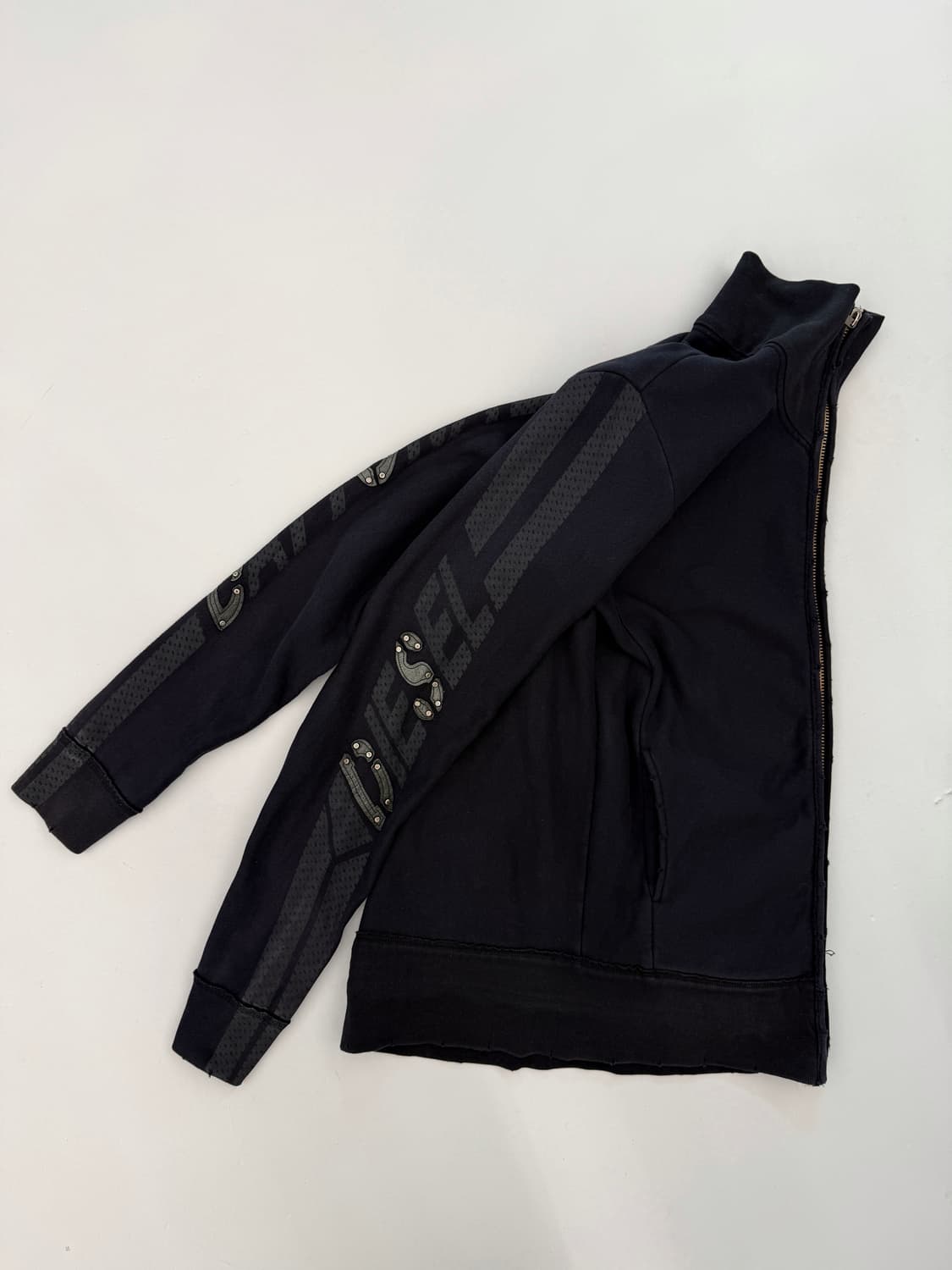 디젤 사이드 리벳 로고 그런지 스웻 집업 자켓 상품이미지3