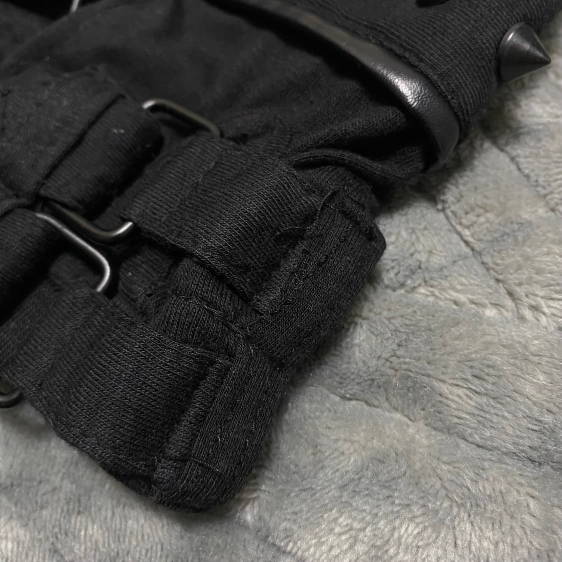 락샵 포이즌 인더스트리 스터드 핸드워머 고스펑크 락시크 펑크룩 상품이미지3