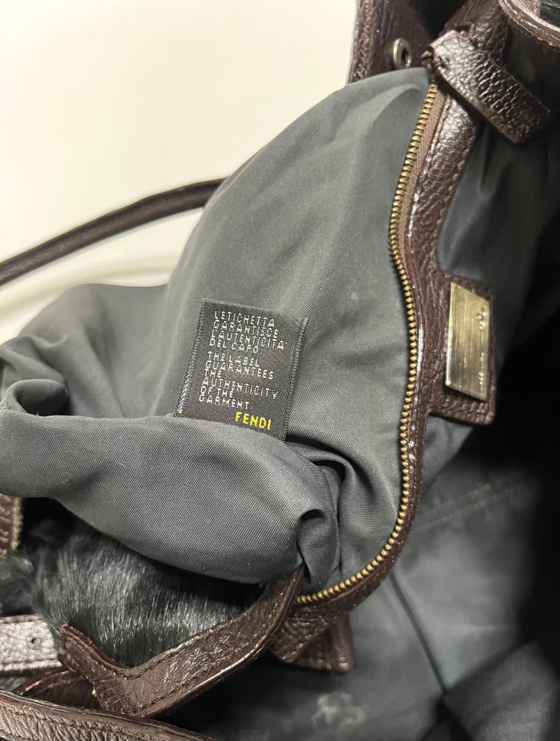 펜디 송치 숄더백 상품이미지8