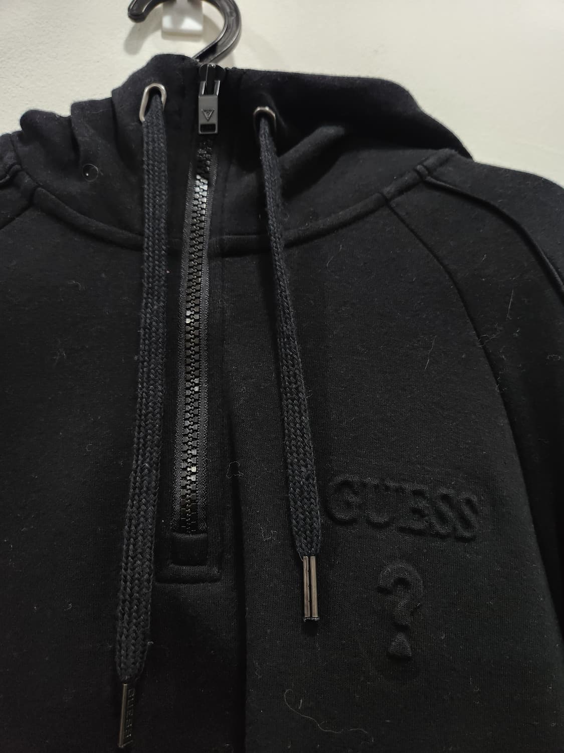 게스 반집업 후드티 남성 95사이즈 상품이미지3