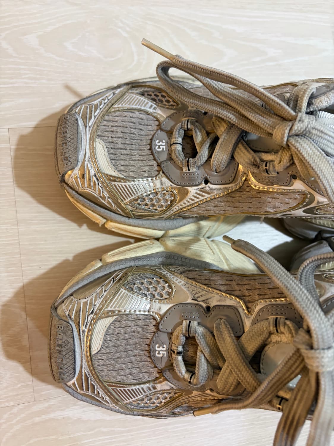 발렌시아가 3xl 에그쉘 35 상품이미지3