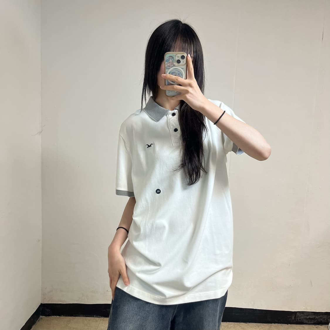 Hollister Collar T-Shirt 상품이미지1
