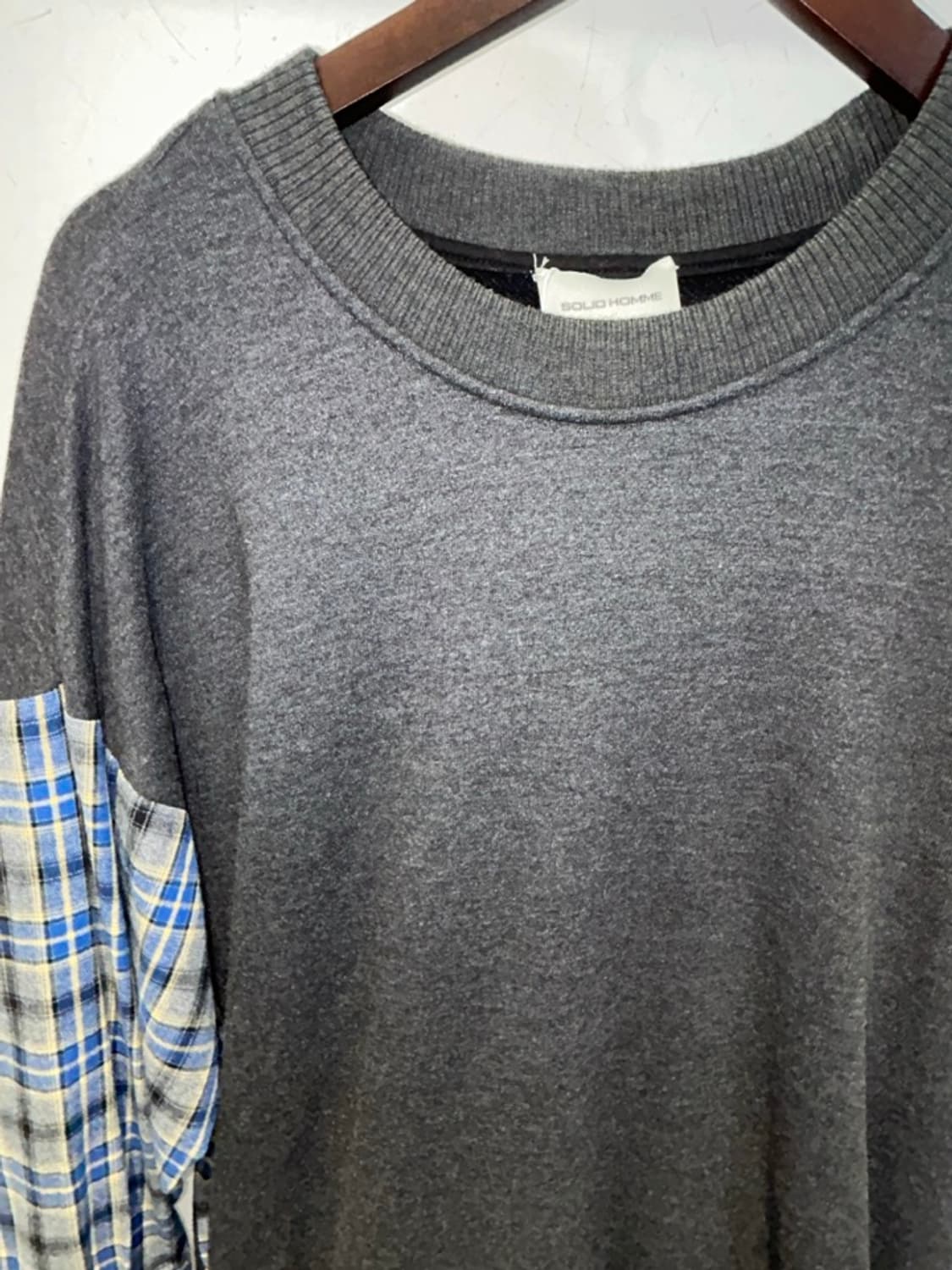 솔리드옴므 체크 배색 맨투맨 상품이미지3