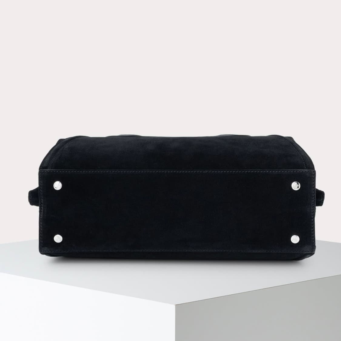 비비안웨스트우드 25fw Shirley 스몰 스웨이드 토트백/블랙 상품이미지5