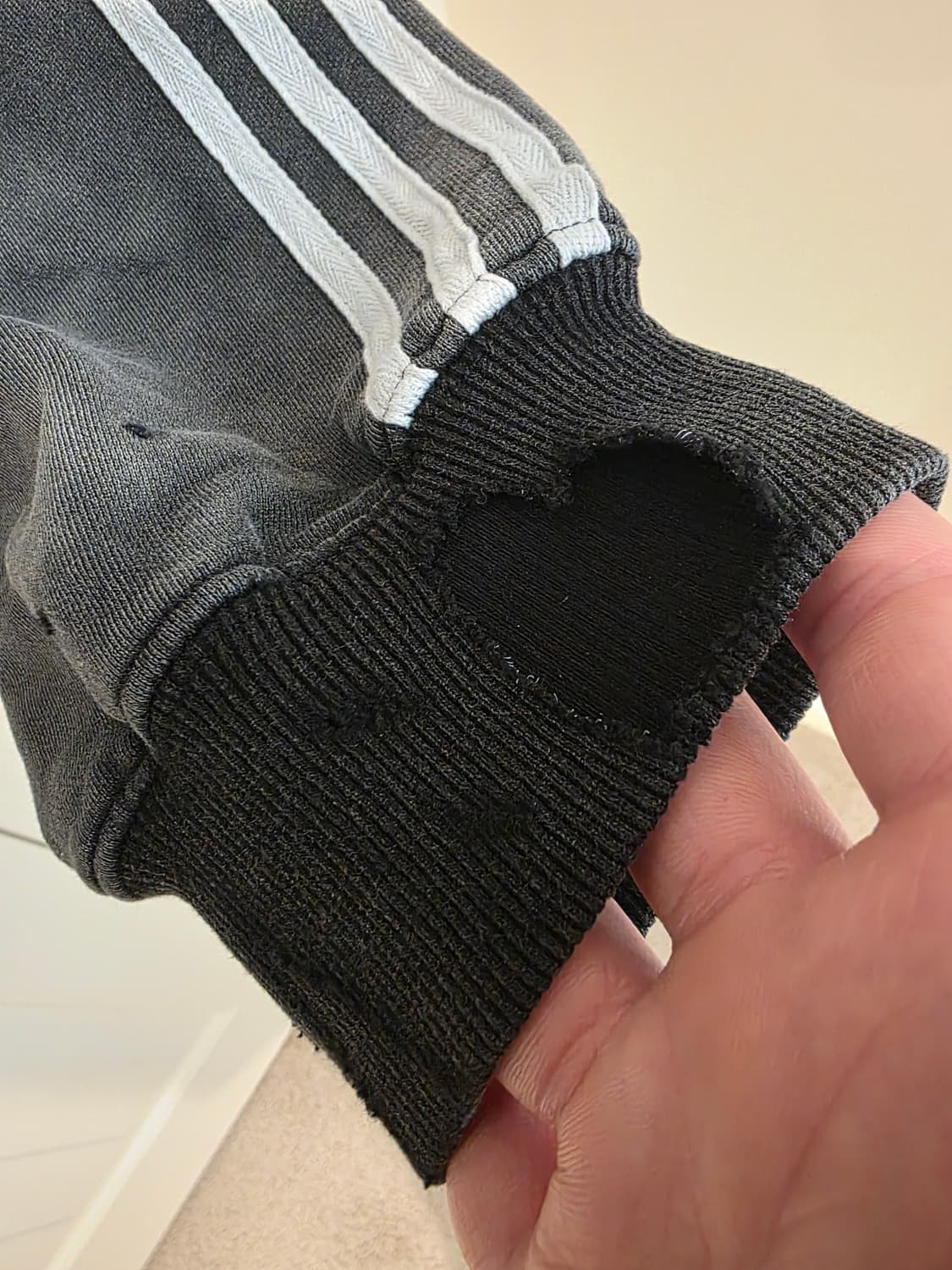 [새상품] Vale Forever 워시드 디스트로이드 후드티  상품이미지6