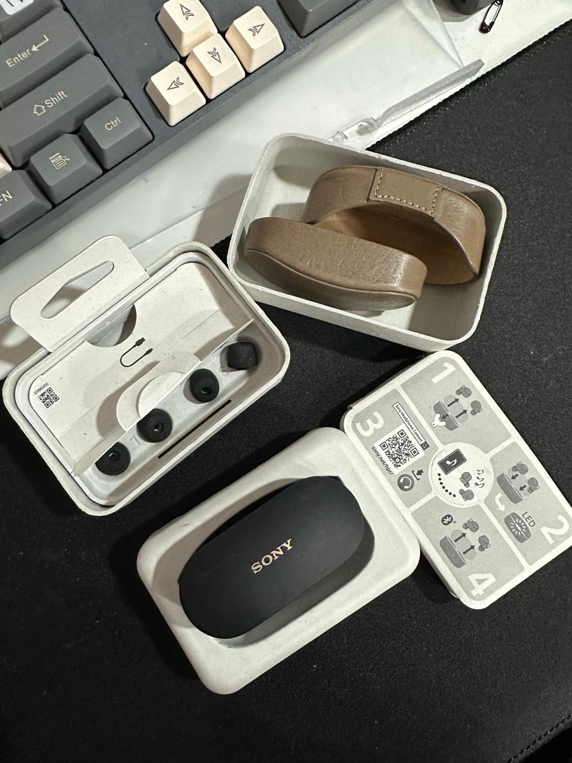 소니 WF-1000XM4 무선 이어폰 블랙 + 케이스 노이즈캔슬링 상품이미지1
