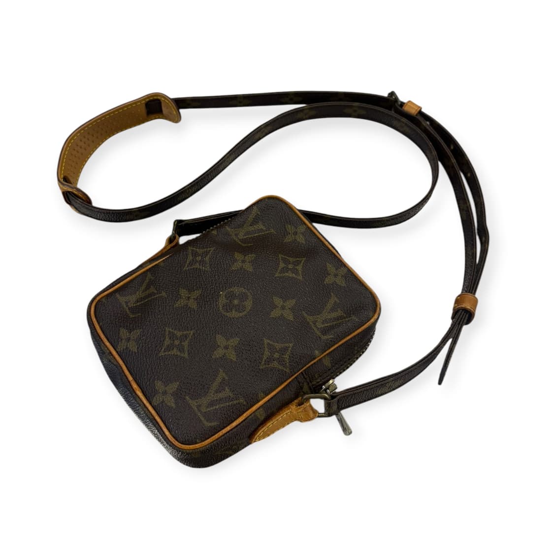 루이비통 모노그램 미니 디뉴브 크로스백 상품이미지1