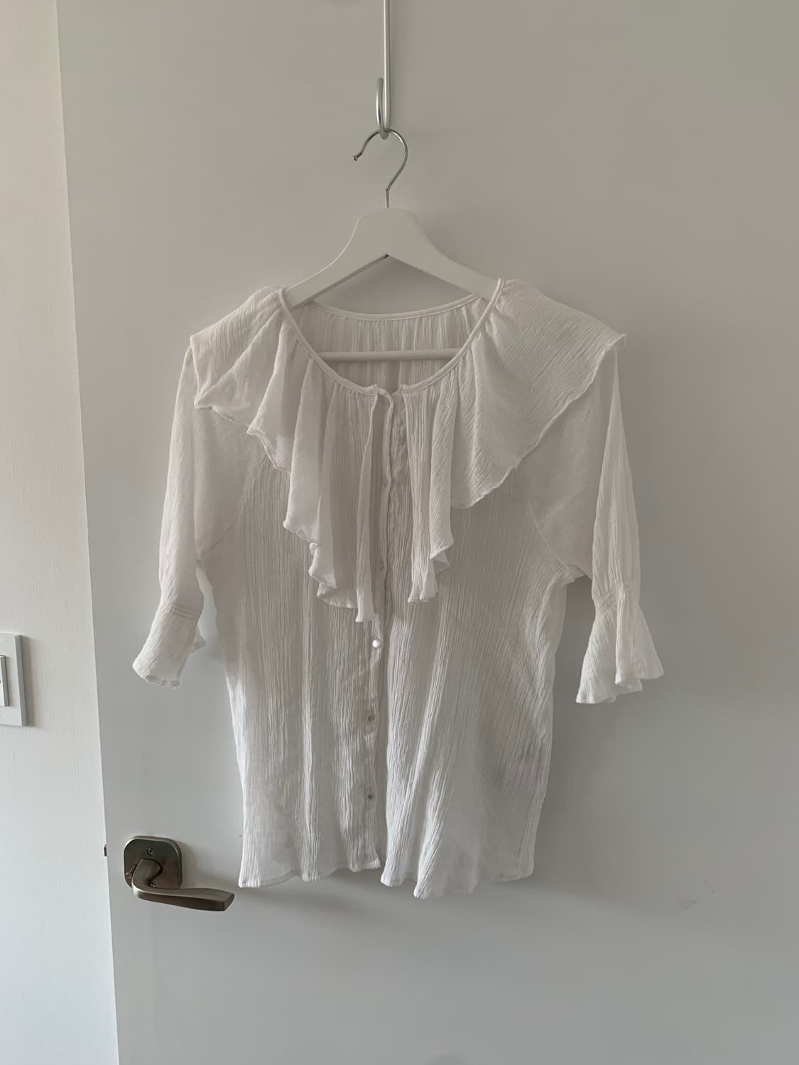 러플 플리츠 블라우스 상품이미지1