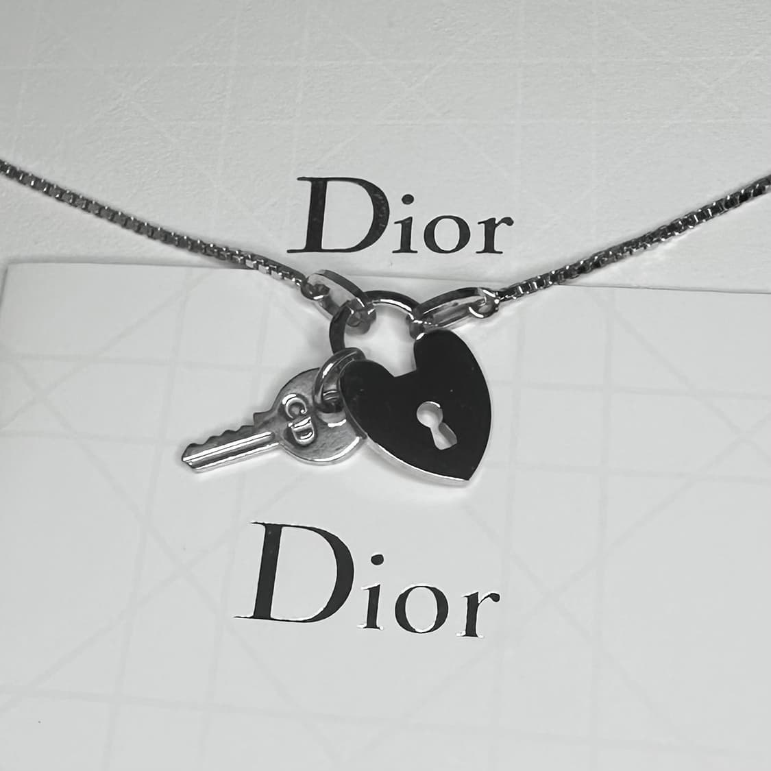 디올 미니러브락 목걸이 상품이미지4