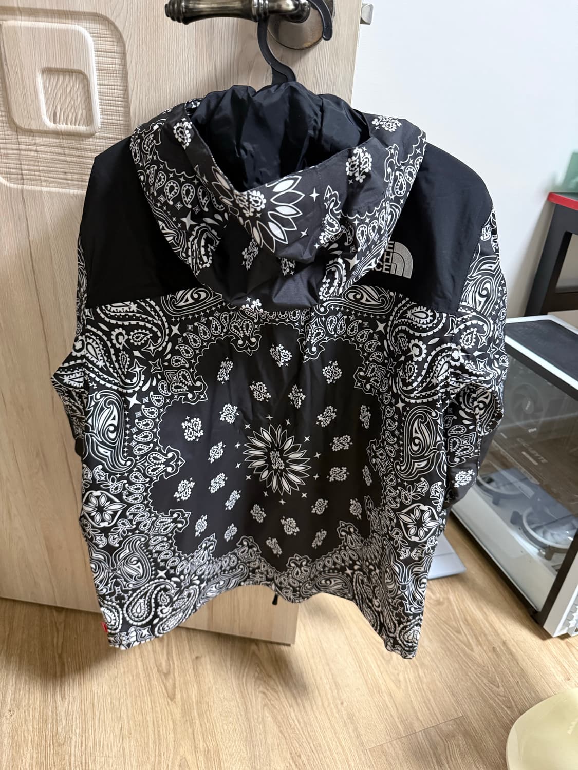 슈프림 노스페이스 반다나 자켓 블랙 m 상품이미지2