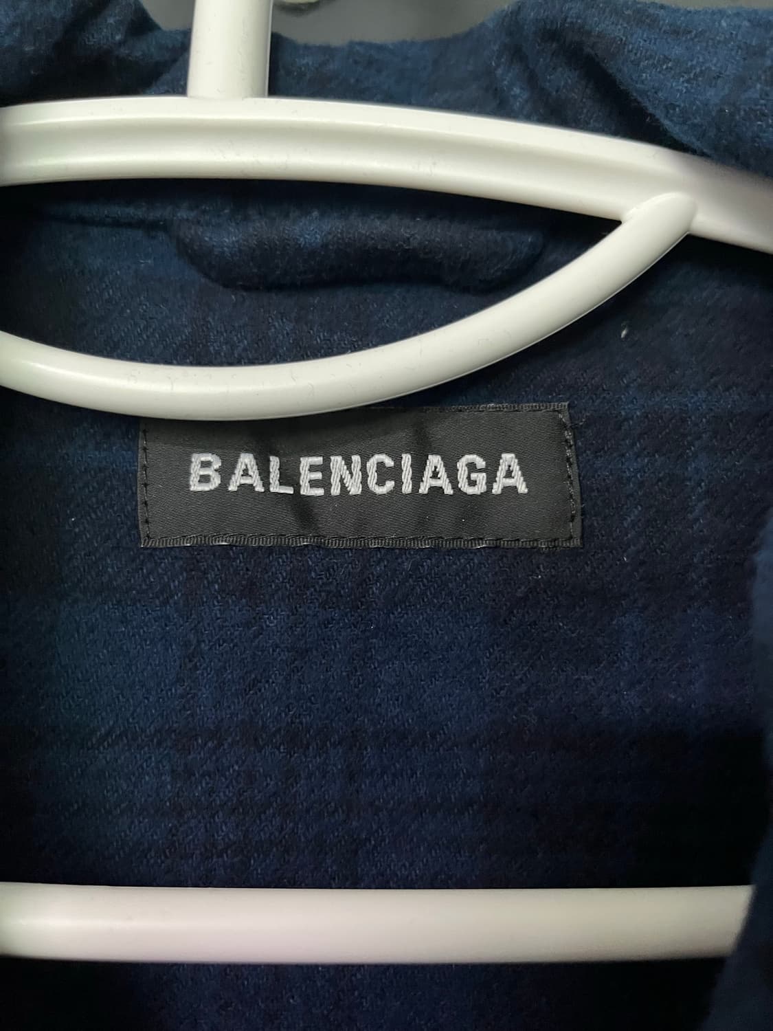 발렌시아가 20AW 블루체크 플란넬 자켓 상품이미지2