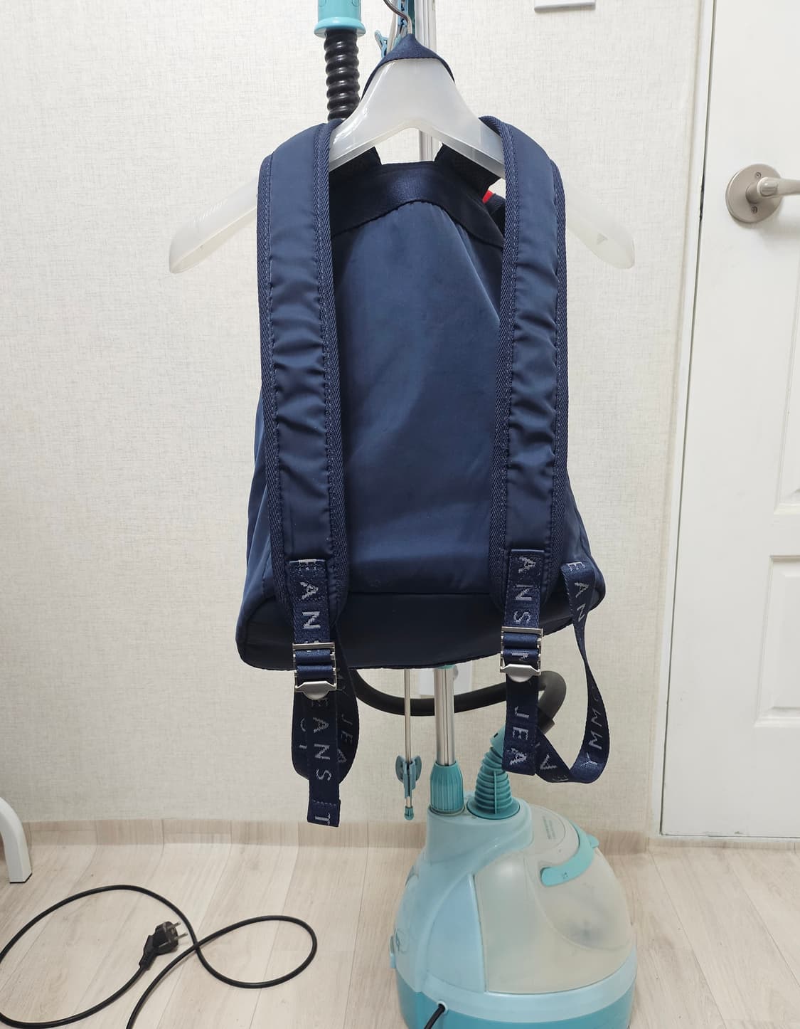 타미힐피거  [빨강,네이비] 미니백팩가방 [가로:43 세로:32] 상품이미지7