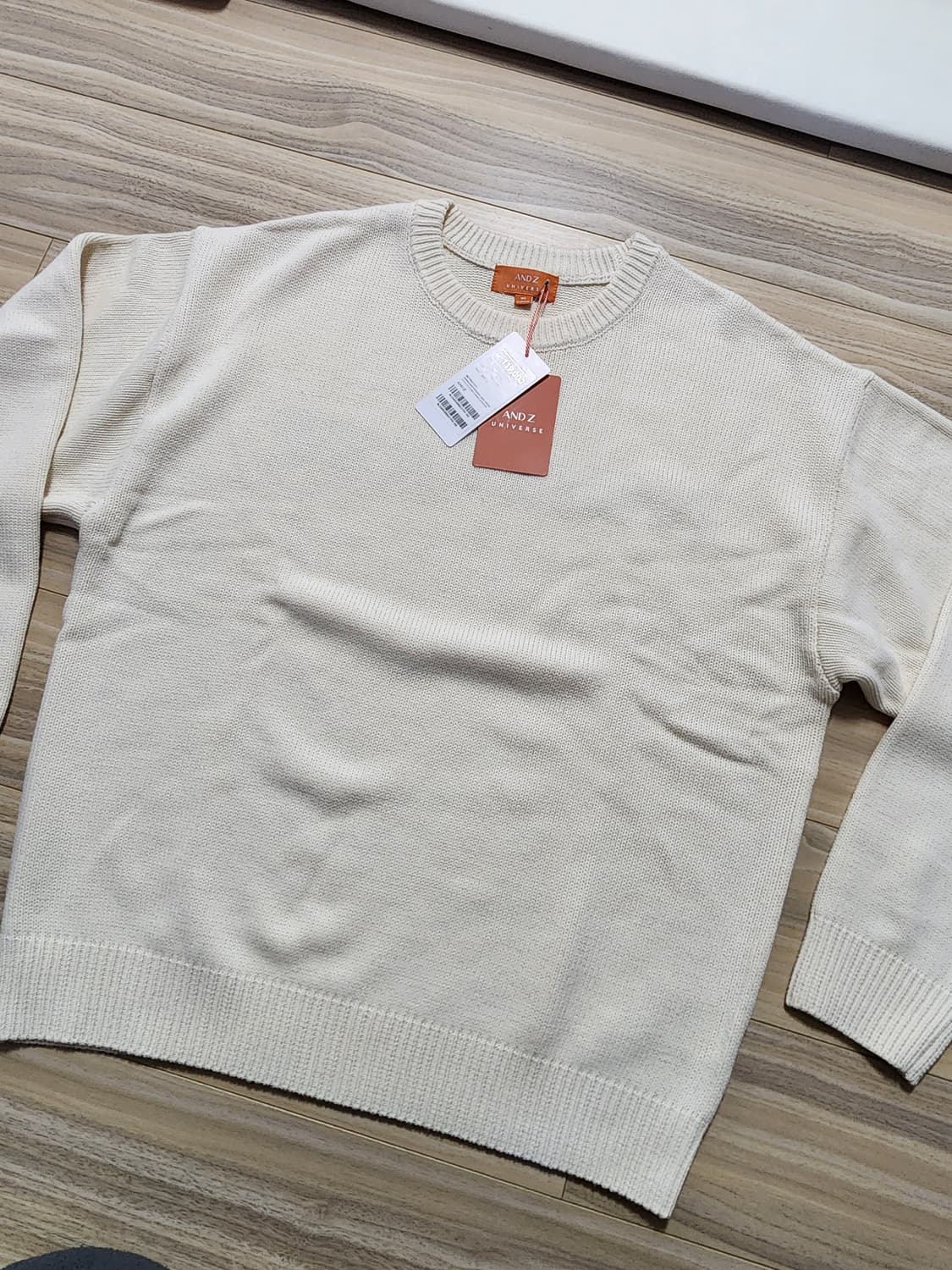 앤드지유니버스로고니트스웨터105 상품이미지1