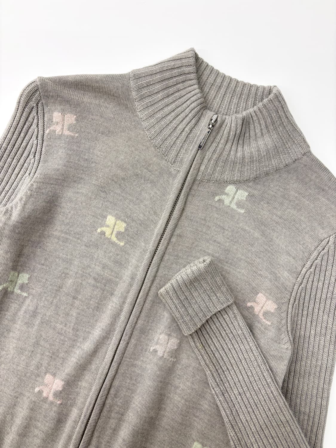 Courreges 꾸레쥬 로고 그레이 니트 집업 상품이미지3