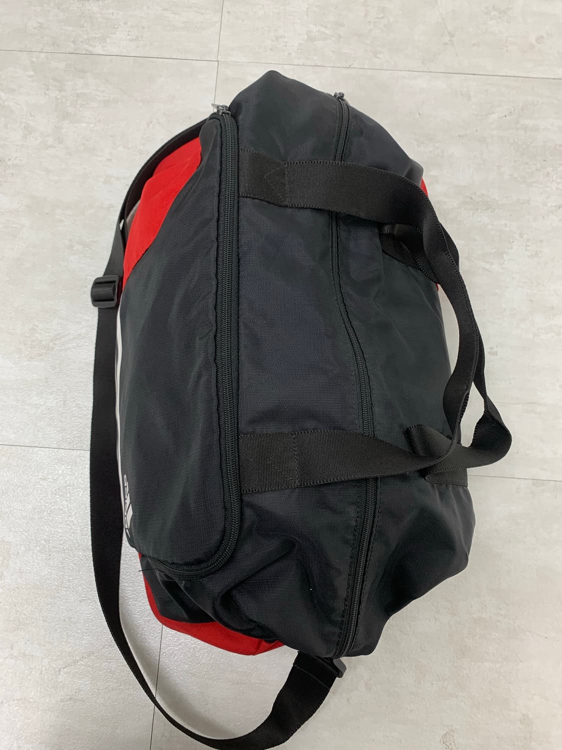 아디다스 나일론 레드 더플백 상품이미지3