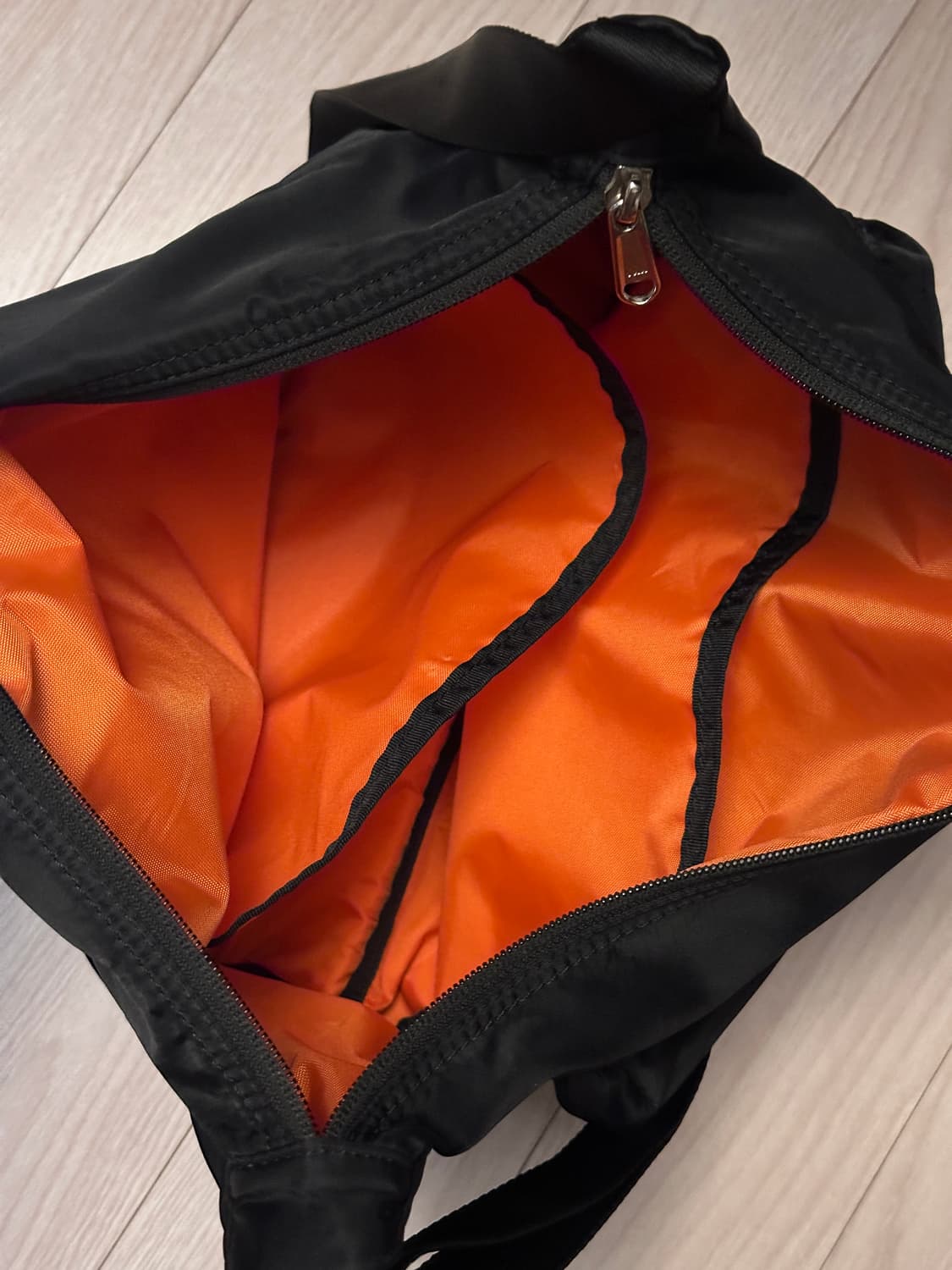 비갠디 씨티 트래블러 크로스백 블랙 상품이미지4