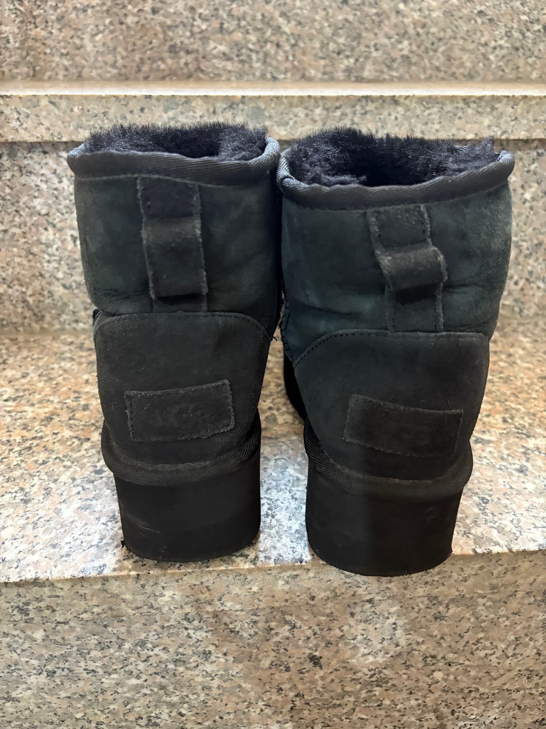 어그 플랫폼 블랙 Ugg platform black 상품이미지2