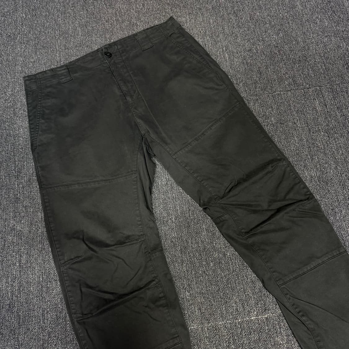 CP컴퍼니 ERGONOMIC FIT 팬츠 상품이미지2