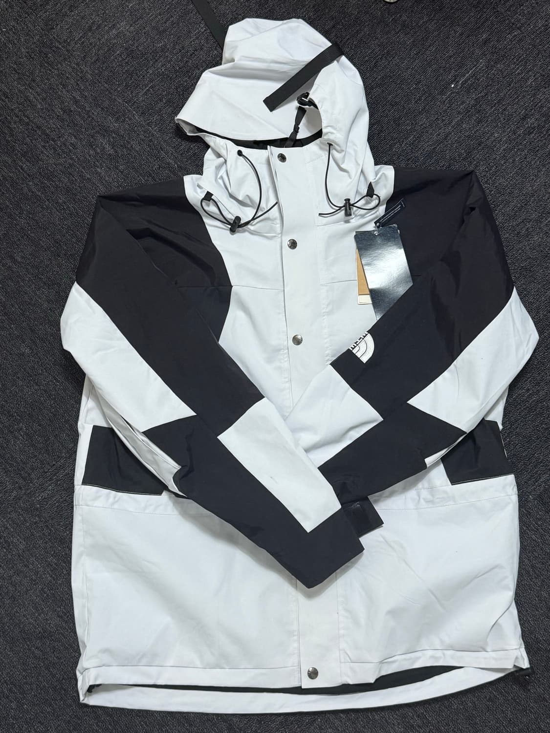 노스페이스 퓨처라이트 바람막이 상품이미지5