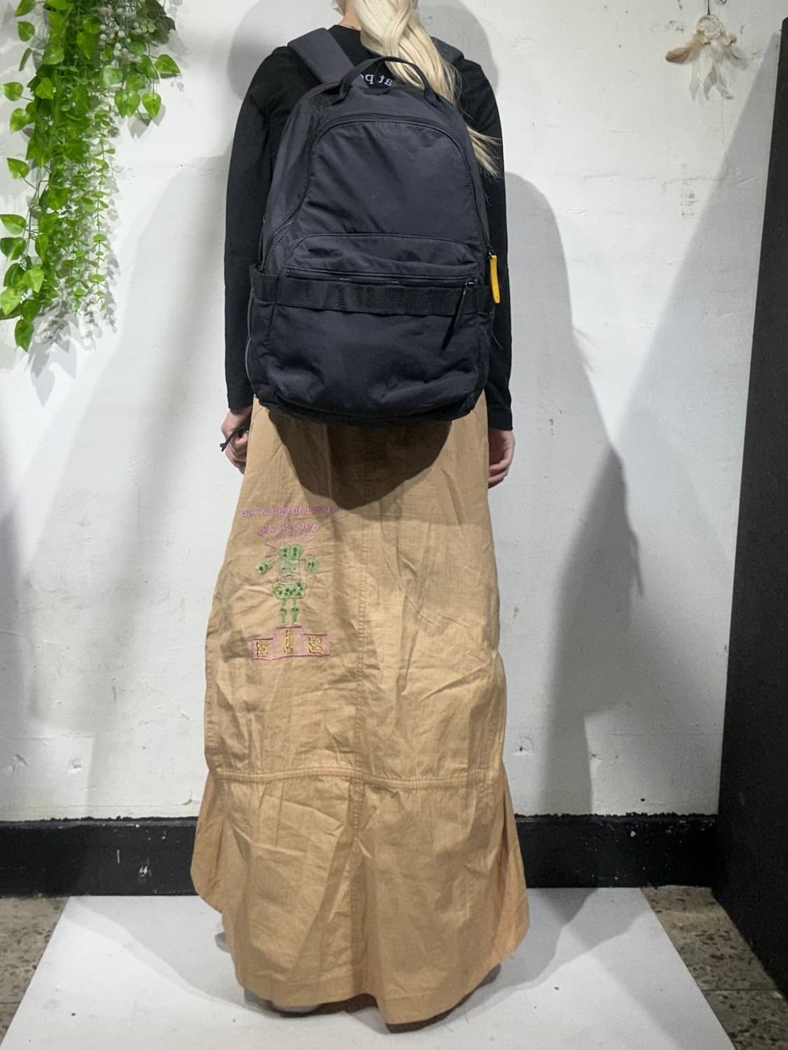 만다리나 덕 블랙 백팩 가방  상품이미지3