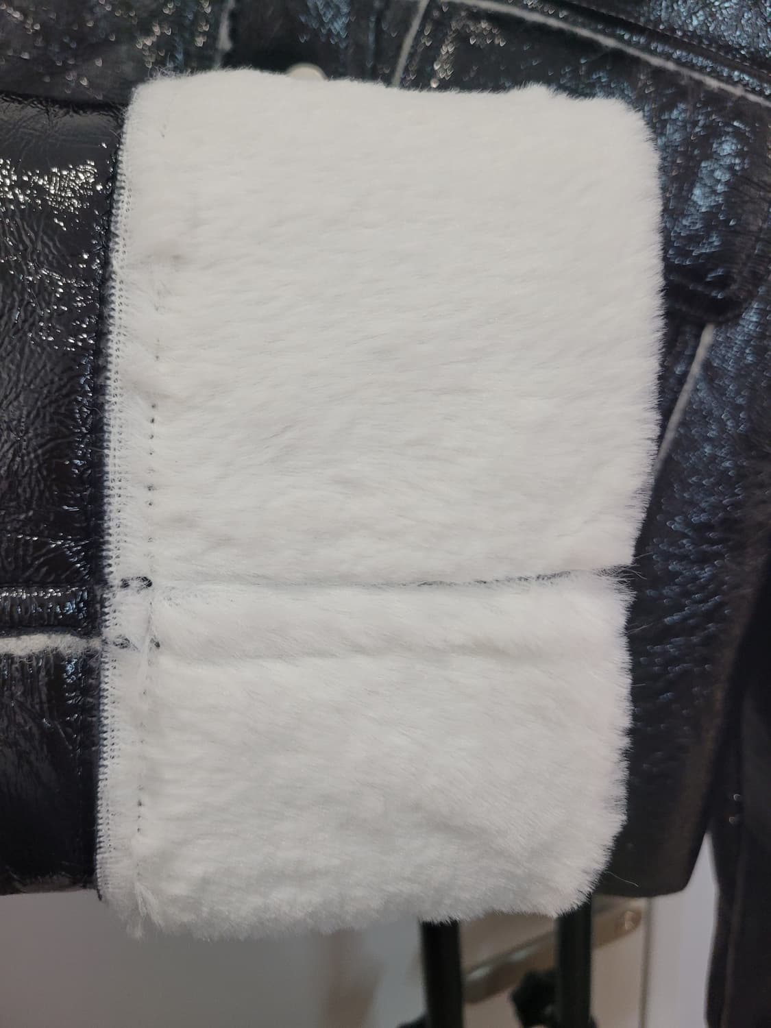 델리센트 크롭 데끼 무스탕 퍼카라 크롭 자켓 55~66 상품이미지4