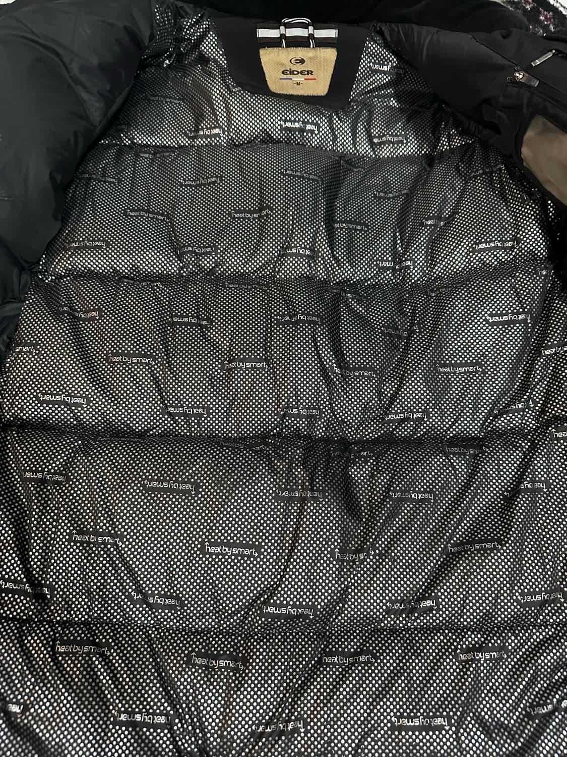 아이더 700필 구스다운 패딩 블랙 상품이미지4