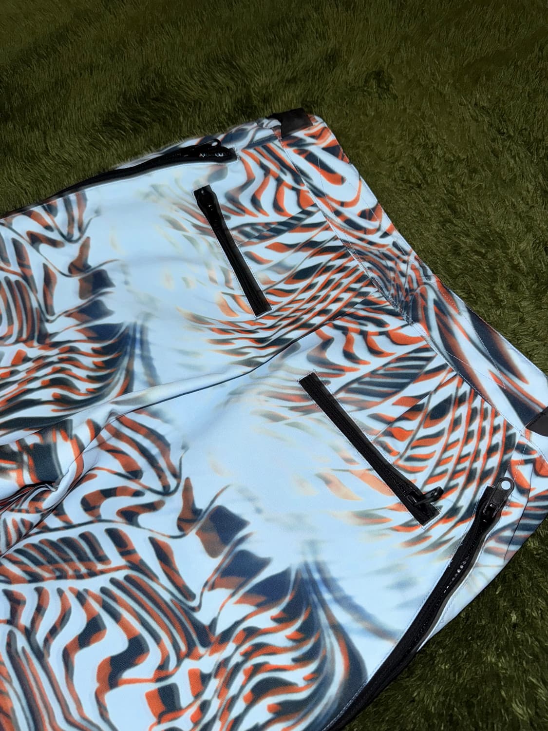 [32] 디젤 옵티컬 그래픽 엠브로더리 로고 부츠컷 팬츠 블루 상품이미지10