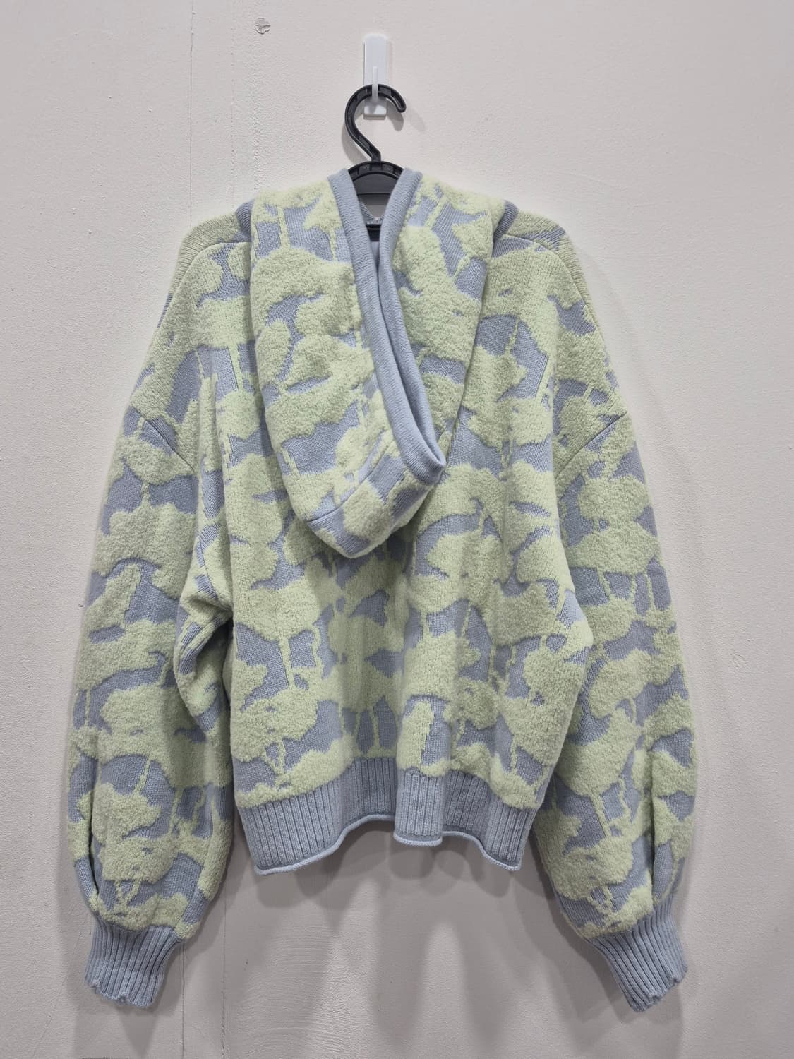 한섬 랑방 플라워 패턴 후드 니트 여성 88사이즈 상품이미지4